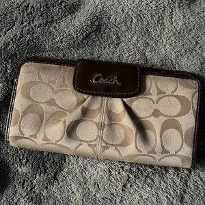 Large Signature Canvas Coach Wallet